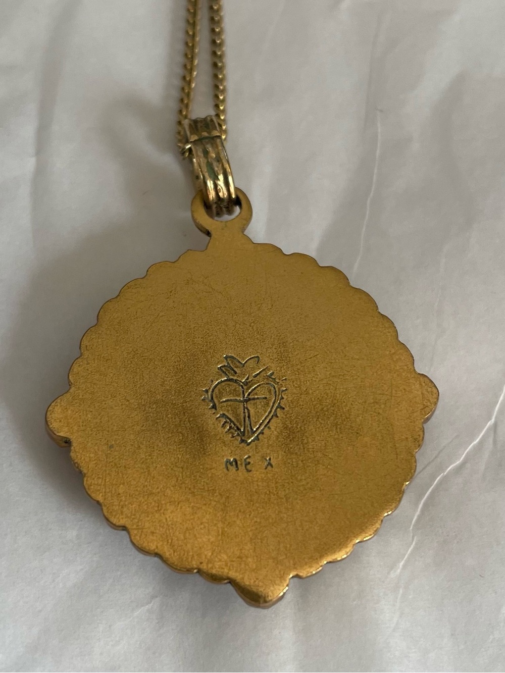 Virgins Saints and Angels San Benito Charm Necklace Gold - Picture 5 of 7